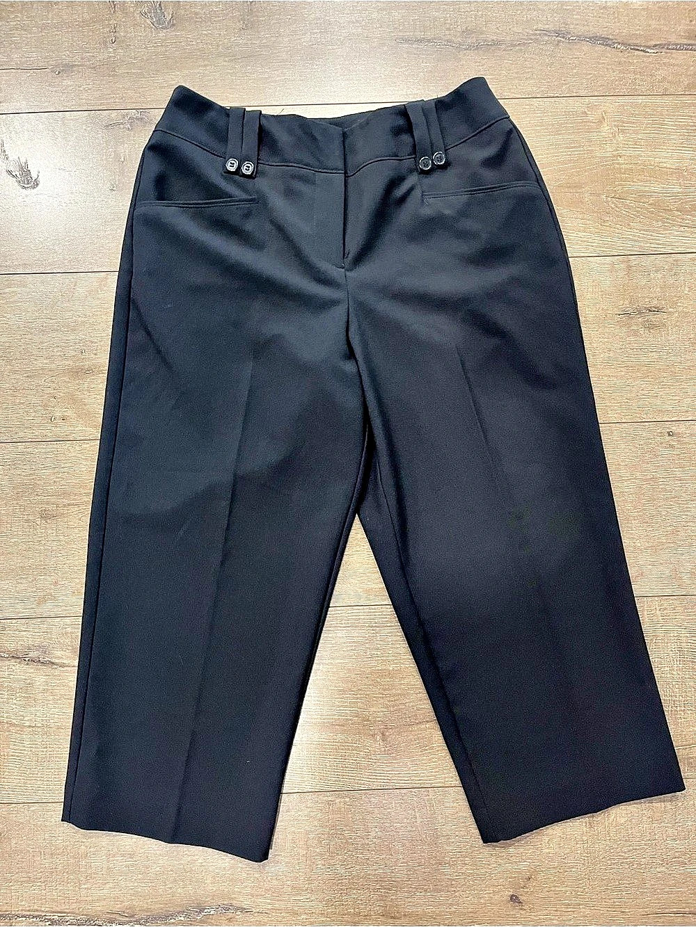 East 5th Cropped Capri Straight Leg Pants in Black Size 10 Like New